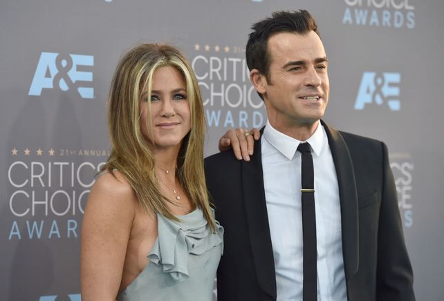 Jennife y Justin intentan mantenerse al margen del estrenduoso divorcio de Pitt y Jolie.