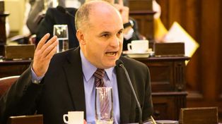 Henn criticó la “falta de grandeza política” de opositores a la reforma