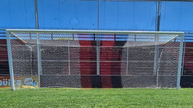 Así lucen las redes del estadio de Patronato.