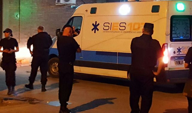Puñalada traicionera: hirieron por la espalda a un joven en un boliche de Bº Roma