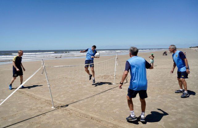 Ubeda impacta fuerte de cabeza