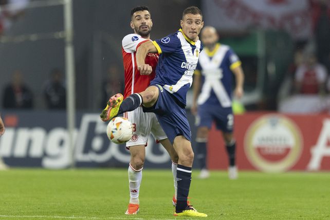Marco Ruben jugó en porto Alegre, descansó contra Huracán, pero retorna frente a Unión, en Santa Fe.