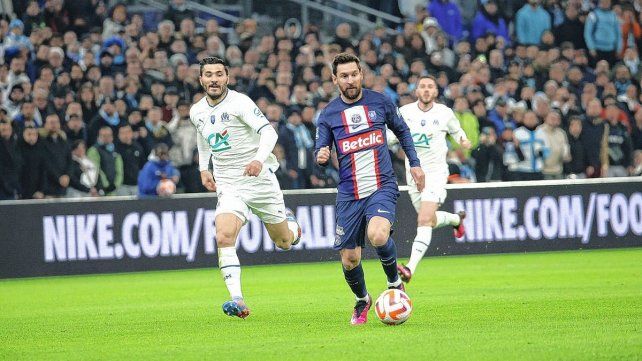 Lionel Messi no pudo hacer nada para evitar la caída del PSG.