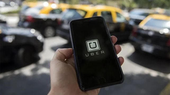 Tras el endurecimiento de las multas votada en el Concejo, Uber redobla la apuesta en Rosario