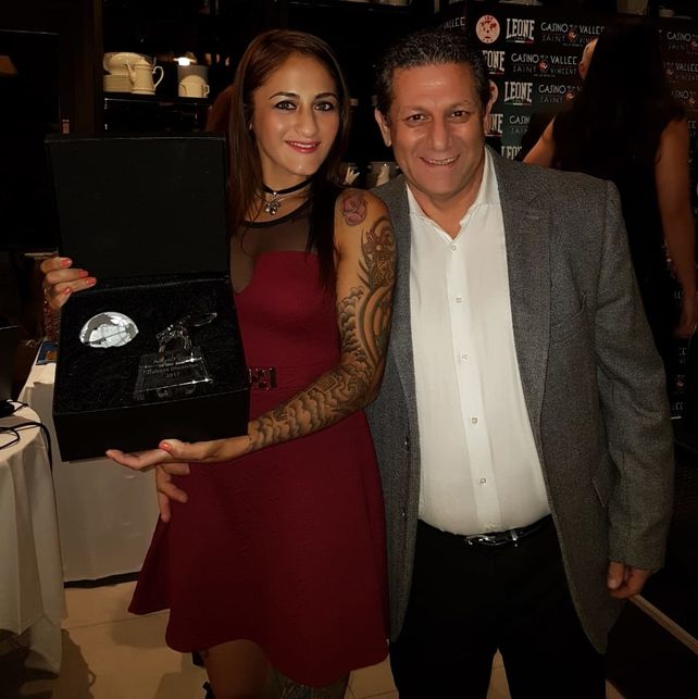 Débora Dionicius fue elegida como la Mejor Boxeadora del Año de la FIB