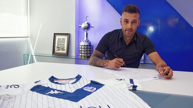 El delantero olavarriense Lucas Janson renovó su contrato con Vélez hasta diciembre de 2024.&nbsp;