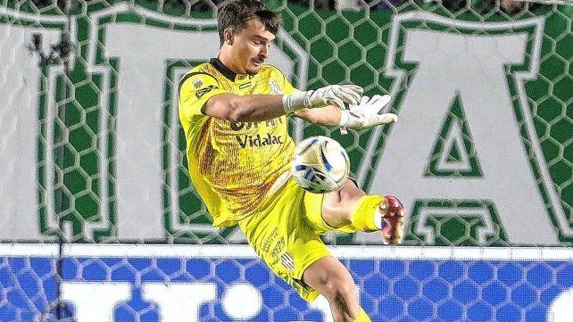 En Racing confían que Unión podría adquirir el 50% de la ficha de Matías Tagliamonte.