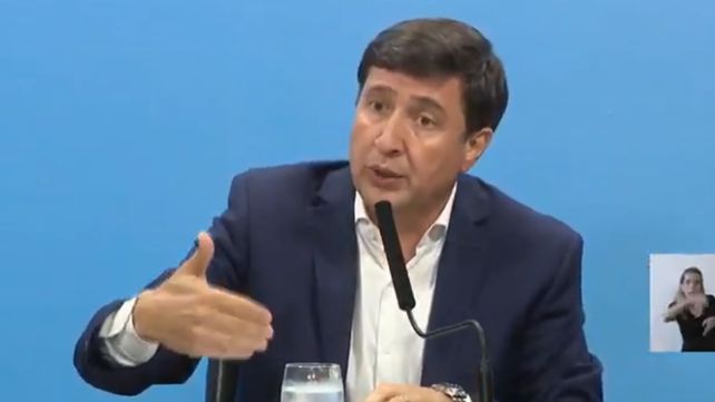 Jubilados y beneficiarios de planes sociales recibirán un bono