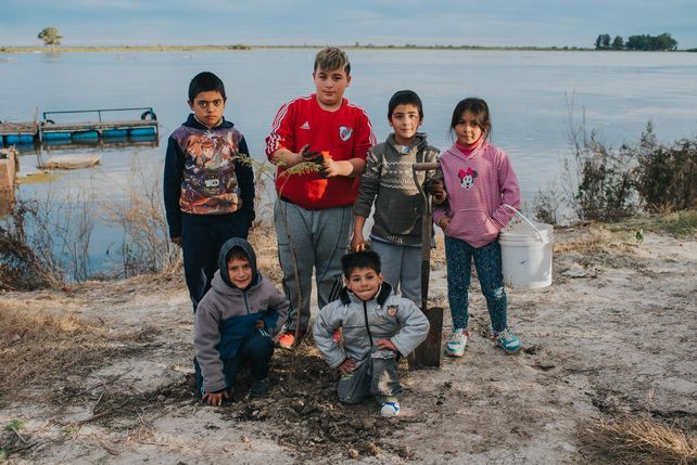 Los chicos de la escuelita.&nbsp; Foto Gentileza&nbsp;Luis Giménez Beresiartú.