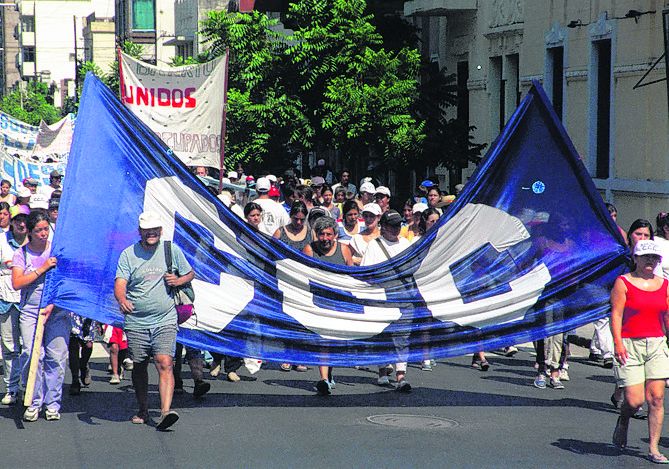 La Capital | De la pelea contra el hambre al reclamo de trabajo con derechos