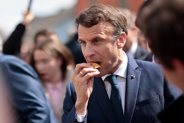 Macron y Le Pen pelean voto a voto para los comicios de este domingo en Francia