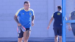 Emiliano Vecchio está realizando trabajos de reacondicionamiento físico. (La Capital / Sebastián Suárez Meccia)
