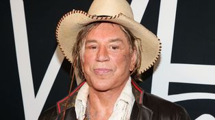 Mickey Rourke tiene una deuda por alquiler impago y están recaudando fondos para evitar que sea desalojado