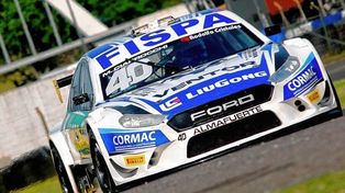 Marcelo Ciarrocchi fue uno de los ganadores de las series del Top Race en Río Cuarto.