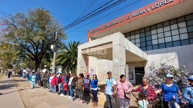 Mira y López: Salud aclara que el servicio de pediatría no cierra y habló de un cambio de estrategia 