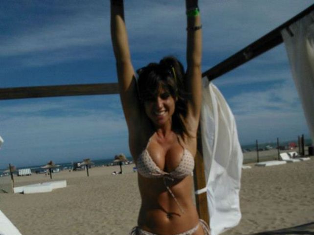 La candidata hot de Rodríguez Saá se roba todas las miradas en el Senado nacional