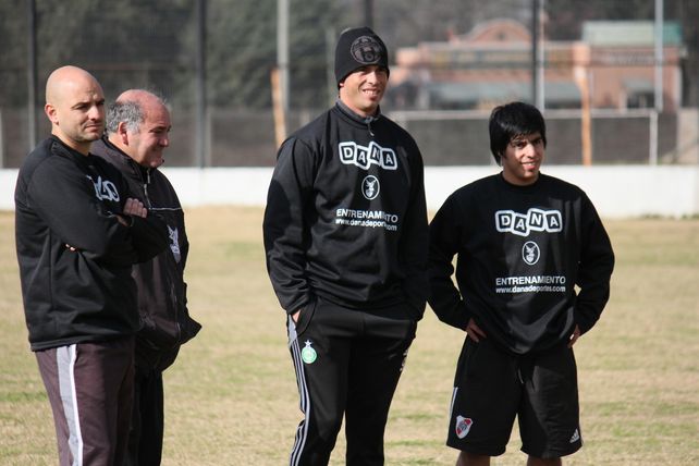 Sus tramos iniciales en Fénix con Santángelo.
