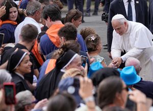 El Papa en Francia: se reunió con sobrevivientes de abusos y criticó la muerte asistida