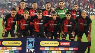 Los titulares de Newells ante Defensa y Justicia. De nuevo hubo poco para destacar en el uno x uno.