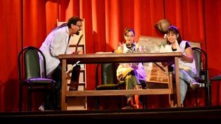 Vuelve a escena una ácida comedia sobre el mundo de la escuela y el chat de mamis y papis