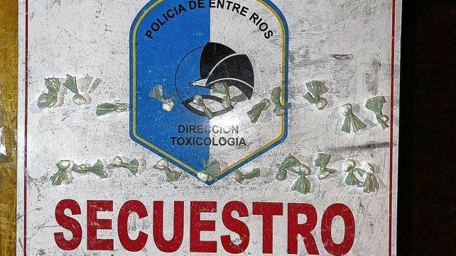 Persecución y detenidos con bochitas de cocaína en Paraná