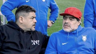 Dolor en el fútbol. El Turco, hermano menor de Diego, falleció como consecuencia de un paro cardíaco.&nbsp; 