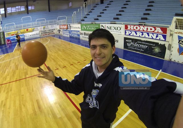 En el estadio Luis Butta de Echagüe.