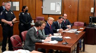 Trump se declaró inocente de 34 cargos, fue arrestado y luego quedó libre