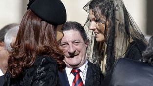 Cristina y la princesa Máxima intercambiaron un afectuoso saludo en el Vaticano