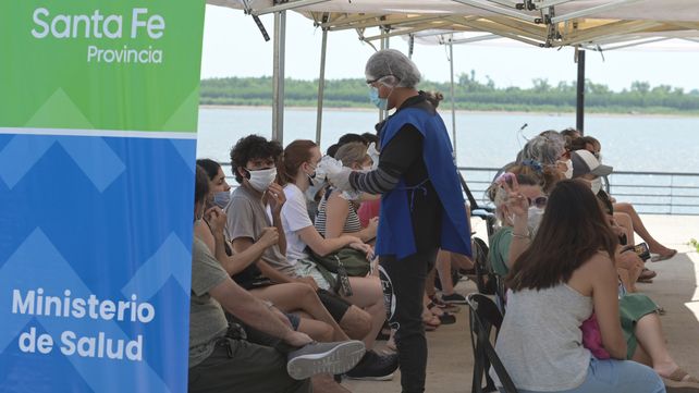 Rosario tuvo 52 nuevos casos de coronavirus, de los 161 que notificó la provincia