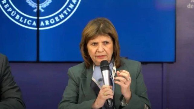 Patricia Bullrich fue denunciada por el delito de abuso de autoridad por haber solicitado allanar a periodistas y medios de comunicación para amedrentarlos