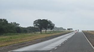 Continúan los anegamientos y cortes en rutas de Santa Fe y Buenos Aires