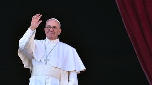 Francisco instó a los políticos a buscar el bien común y pidió por la paz mundial