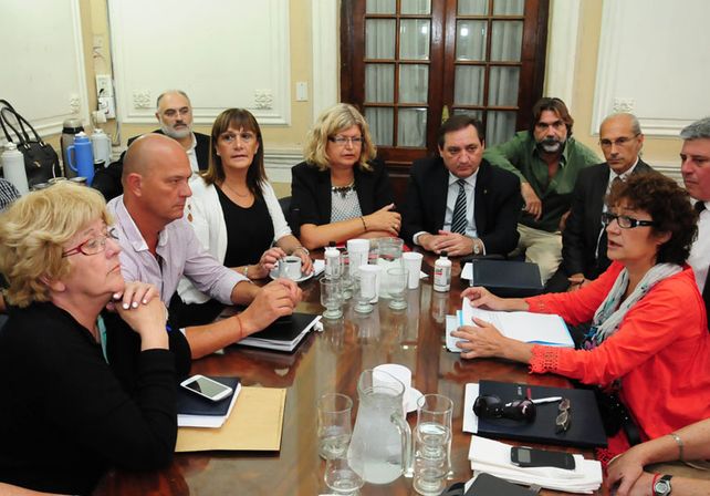 Nueva reunión paritaria con los gremios docentes