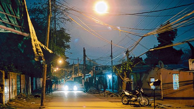 Cableado. Piden que haya recolección de residuos y
