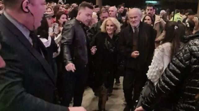 Mirtha Legrand fue al Movistar Arena a ver el recital de Luis Miguel.