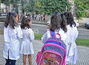 El ministro de Educación José Goity sobre el paro docente: Yo le digo a los padres que manden los chicos a la escuela