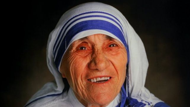 ¿Será verdad? Dice que una foto de la Madre Teresa le curó el cáncer Monica Besra, la mujer del presunto milagro ¿Será verdad? Dice que una foto de la Madre Teresa le curó el cáncer Monica Besra, la mujer del presunto milagro