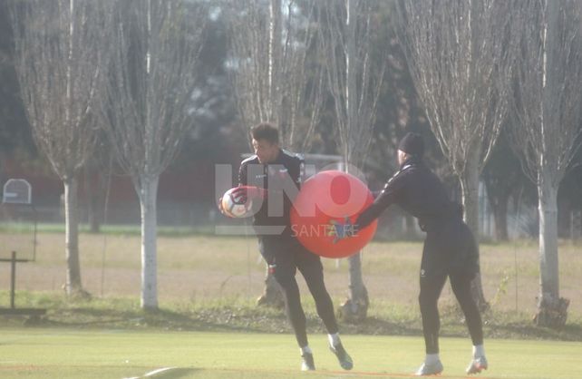 Burián: Queremos pelear todo, pero sin descuidar la Superliga