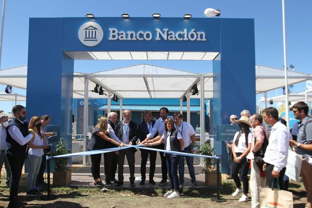 Banco Nación anunció créditos por $16.300 millones para compra de maquinaria agrícola