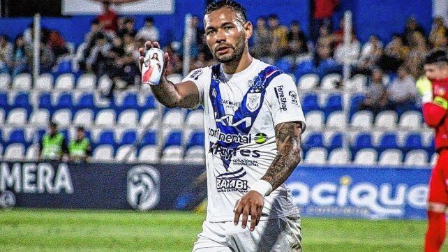 Colón busca un 9, pero no considera a Jorge Sanguina y lo vuelve a prestar