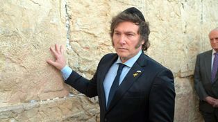 Desde Israel, Milei cuestionó a la oposición y a los gobernadores por el revés que el oficialismo sufrió en la Cámara baja nacional.