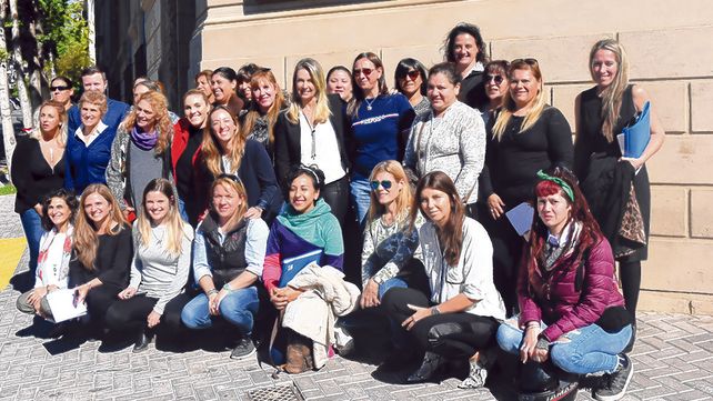 Respaldadas. Las colectiveras que presentaron un amparo judicial recibieron en mayo el respaldo de un grupo de concejalas.