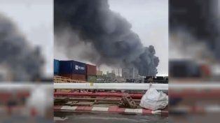 Alerta química en Israel: restos de un misil provocaron un incendio y evacuaciones