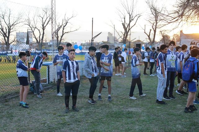 Liga Paranaense: Universitario mostró su renovada cancha