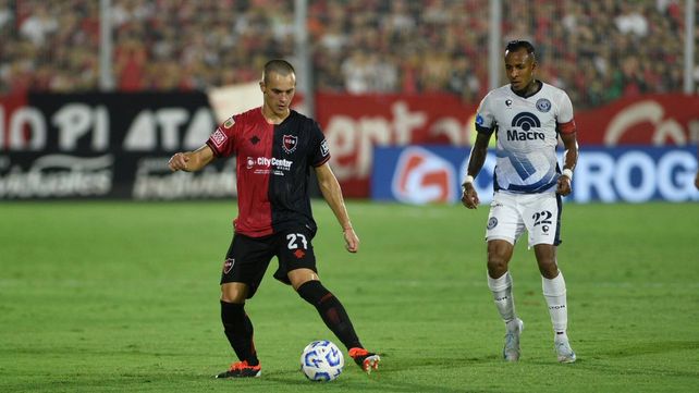 El futbolista de Newells también fue titular ante Independiente Rivadavia.