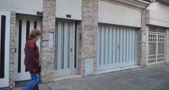 Un solitario ladr&oacute;n alz&oacute; un buen bot&iacute;n al ingresar a una casa del macrocentro