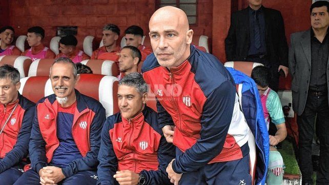Sebastián Méndez alcanzó una efectividad del 53% como técnico de Unión y en parte por esa eficacia es que aún el Tate tiene chances de mantenerse en Primera. Sebastián Méndez alcanzó una efectividad del 53% como técnico de Unión y en parte por esa eficacia es que aún el Tate tiene chances de mantenerse en Primera.