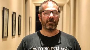 Un oráculo en redes sociales: los tuits premonitorios del escritor Carlos Busqued