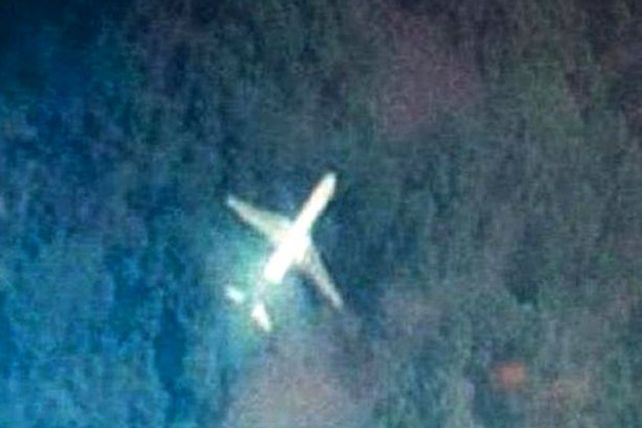 ¿Éste es el avión malasio que desapareció hace 11 días?